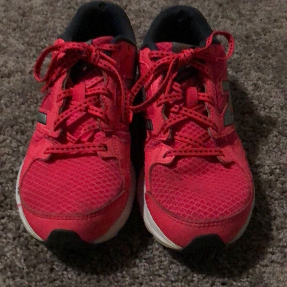 New balance speed ride tennis shoes